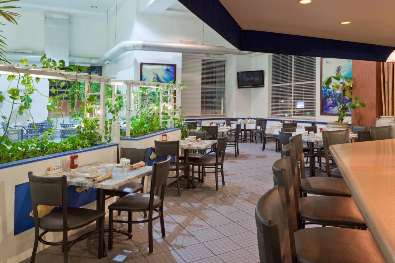 Holiday Inn & Suites Ocean City By Ihg Exterior photo